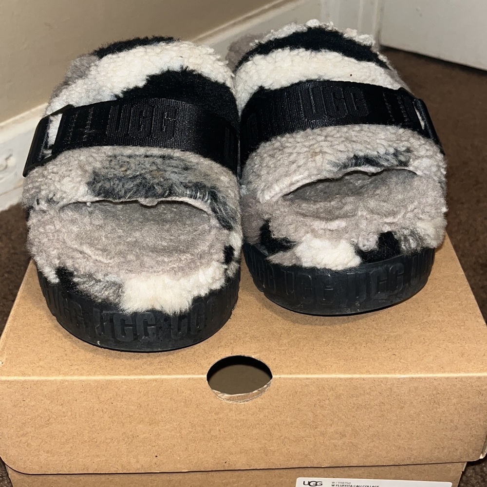 uggs - Picture 2 of 2